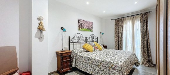 4 bedrooms Townhouse in Estepona, Spain No. 81241 19