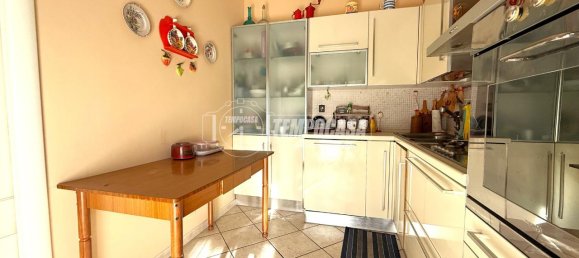 4 rooms Apartment in Nichelino, Italy No. 175490 9