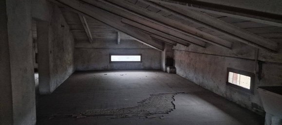 3 bedrooms Villa in Scandiano, Italy No. 174914 5