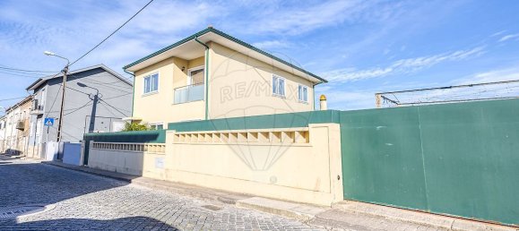 5 bedrooms House in Matosinhos, Portugal No. 170485 2