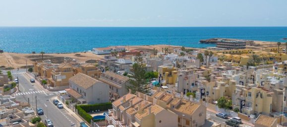 4 bedrooms Townhouse in Torrevieja, Spain No. 176499 2