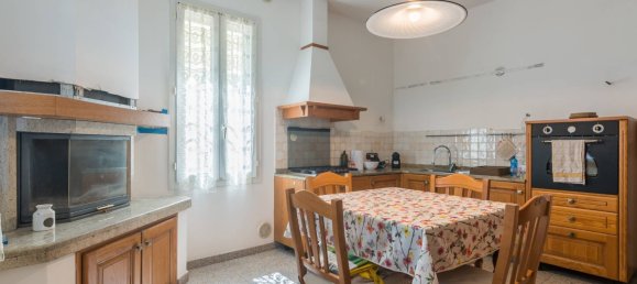 2 bedrooms Villa in Cattolica, Italy No. 295121 4
