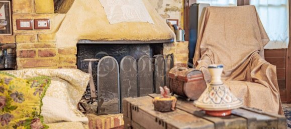 5 rooms Commercial property in Montone, Italy No. 277169 11