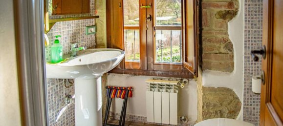 5 rooms Commercial property in Montone, Italy No. 277169 15