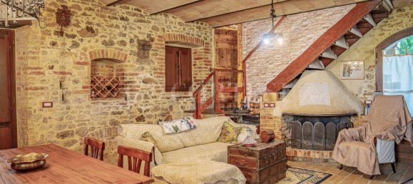 5 rooms Commercial property in Montone, Italy No. 277169 10