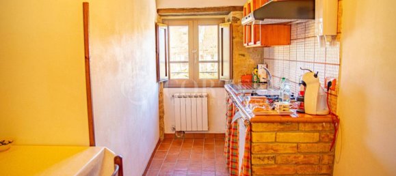 5 rooms Commercial property in Montone, Italy No. 277169 19
