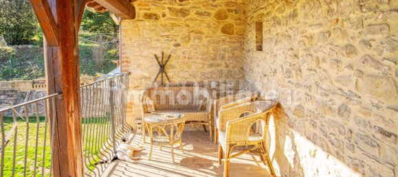 5 rooms Commercial property in Montone, Italy No. 277169 5