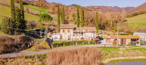 5 rooms Commercial property in Montone, Italy No. 277169 7