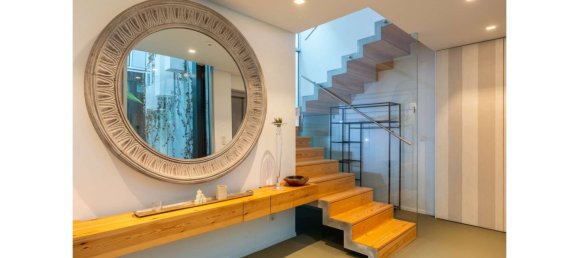 Villa de 4 dormitorios en Cascais, Portugal No. 173580 2