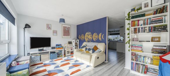 3 bedrooms Maisonette in London, United Kingdom No. 7710 2