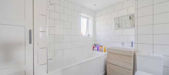 3 bedrooms Maisonette in London, United Kingdom No. 7710 10