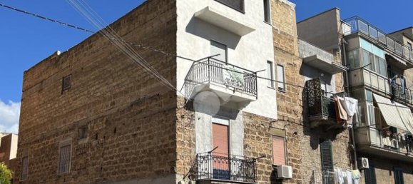 2 bedrooms Apartment in Palermo, Italy No. 356695 8