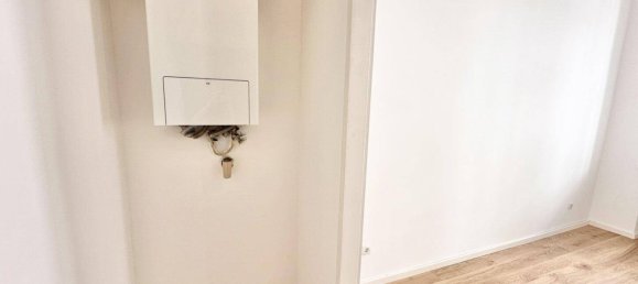 Studio in Vienna, Austria No. 141020 6