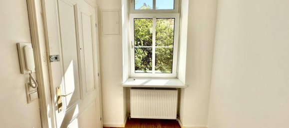 Studio in Vienna, Austria No. 141020 3