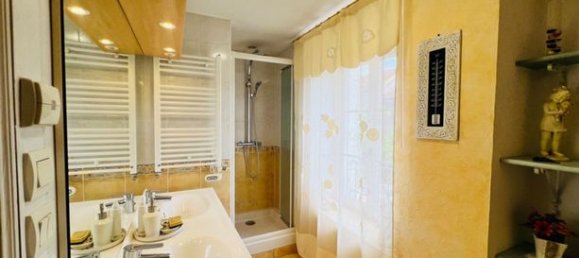 Casa de 5 dormitorios en Vienne, France No. 315815 10