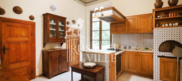 Вилла с 9 комнатами в Пиза, Италия № 102177 17