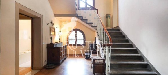 Вилла с 9 комнатами в Пиза, Италия № 102177 11