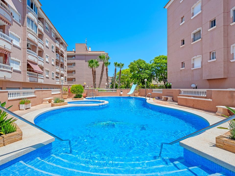 2 bedrooms Apartment in Santa Pola, Spain No. 181530