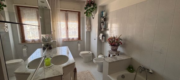 Квартира с 5 спальнями в Фалерия, Италия № 150924 15