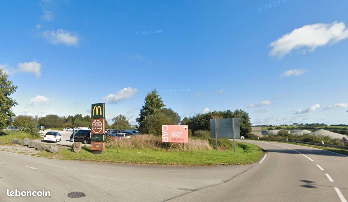 Terreno en Chateaulin, France 4005 m² No. 55267