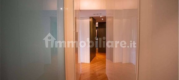 3 bedrooms Villa in Guanzate, Italy No. 7211 54