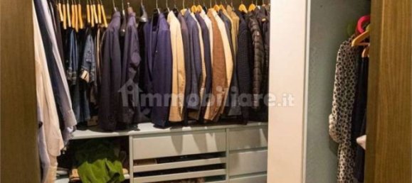 3 bedrooms Villa in Guanzate, Italy No. 7211 23