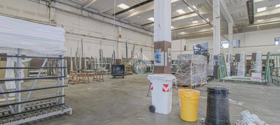 1غرفة مستودع في Chiari, Italy رقم 323406 6