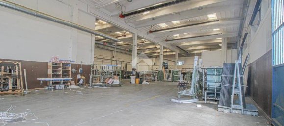 1غرفة مستودع في Chiari, Italy رقم 323406 15