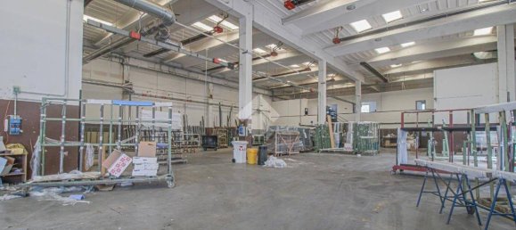 1غرفة مستودع في Chiari, Italy رقم 323406 21