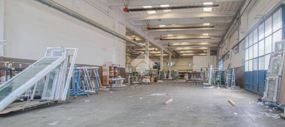 1غرفة مستودع في Chiari, Italy رقم 323406 11