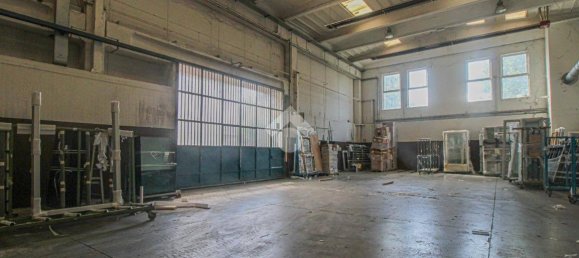 1غرفة مستودع في Chiari, Italy رقم 323406 10