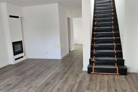 Casa de 4 dormitorios en Sintra, Portugal No. 302010