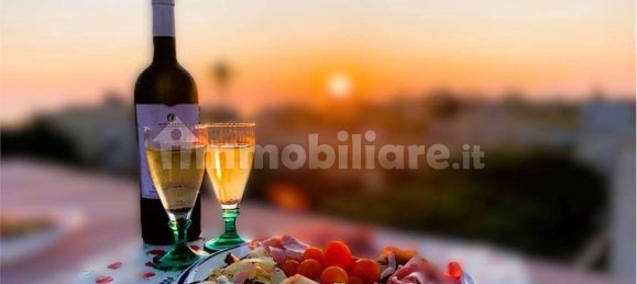 Вилла с 3 спальнями в Петрозино, Италия № 272492 96