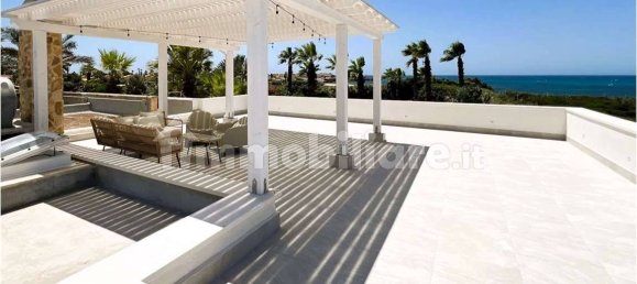 Вилла с 3 спальнями в Петрозино, Италия № 272492 83