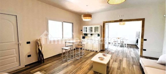 Вилла с 3 спальнями в Петрозино, Италия № 272492 4