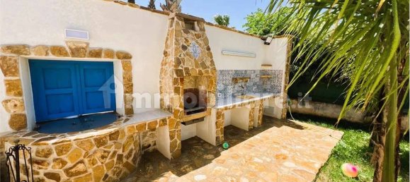 Вилла с 3 спальнями в Петрозино, Италия № 272492 50