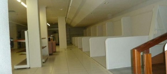 690m² Commercial property in Chartered Community of Navarre, Spain No. 120168 11