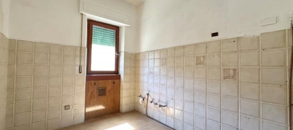 4 rooms Apartment in Massa Marittima, Italy No. 236528 3