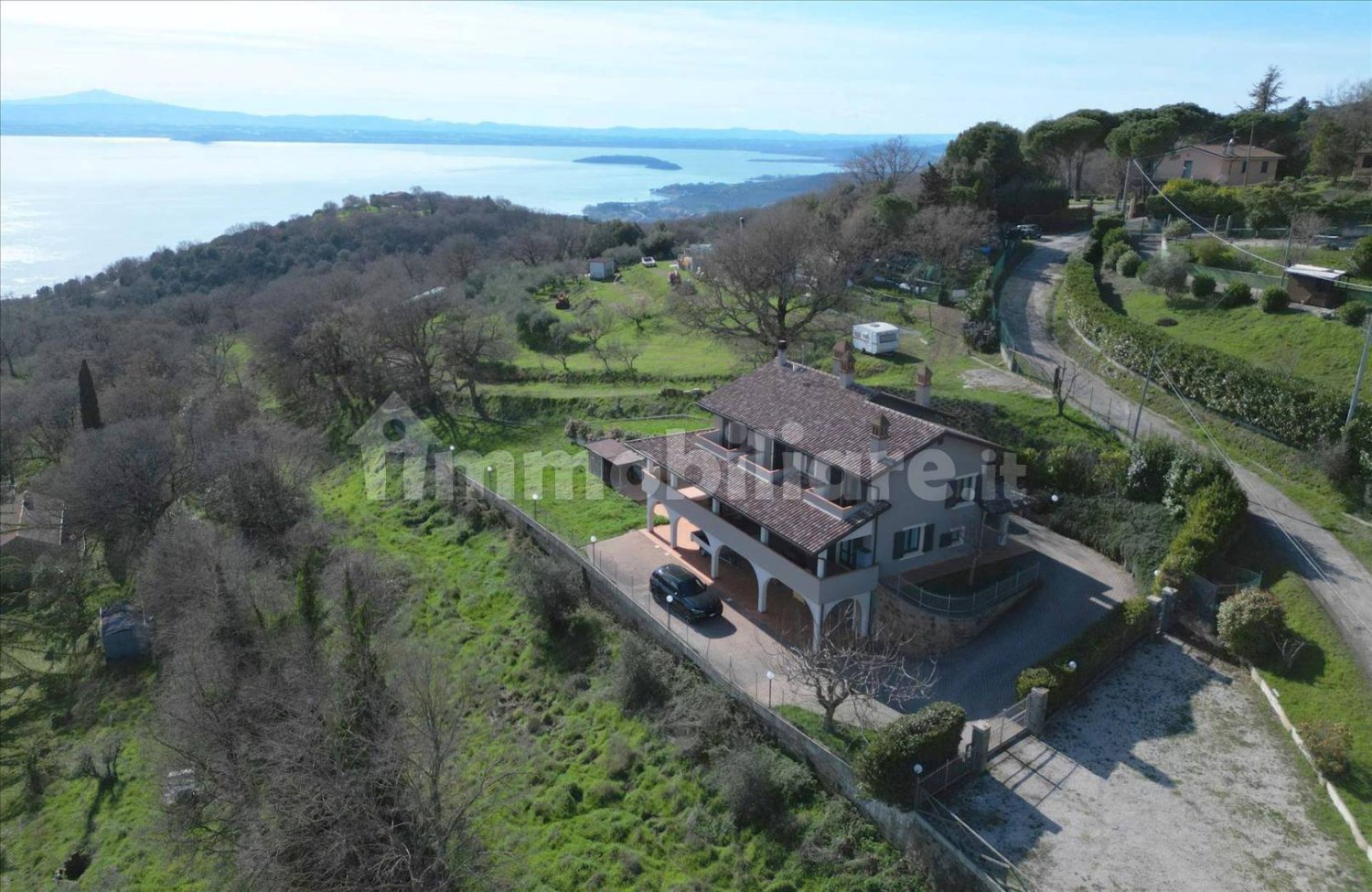 4 bedrooms Villa in Passignano sul Trasimeno, Italy No. 55661