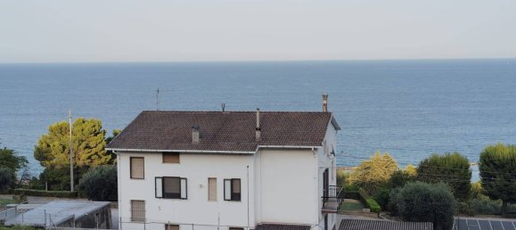 Дом с 5 спальнями в Массиньяно, Италия № 84988 3