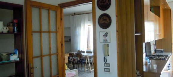 3-Zimmer Haus in Urbino, Italy, Nr. 96153 6