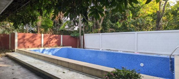 4 bedrooms Villa in Bangkok, Thailand No. 4974 4