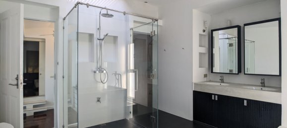 4 bedrooms Villa in Bangkok, Thailand No. 4974 20