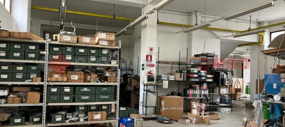 Коммерческая недвижимость 494м² в Ареццо, Италия № 116205 5