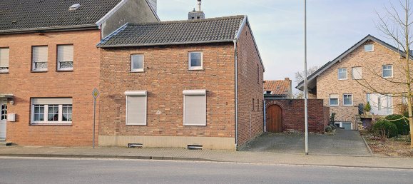 Casa de 4 habitaciónes en Duren, Germany No. 171665 3