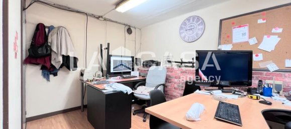 210m² Office in Badalona, Spain No. 141080 20