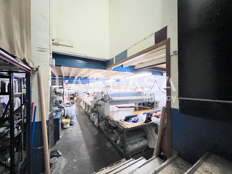 210m² Office in Badalona, Spain No. 141080