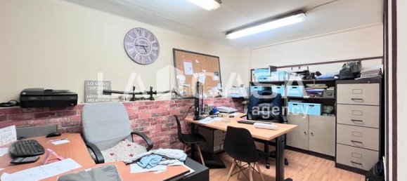 210m² Office in Badalona, Spain No. 141080 21
