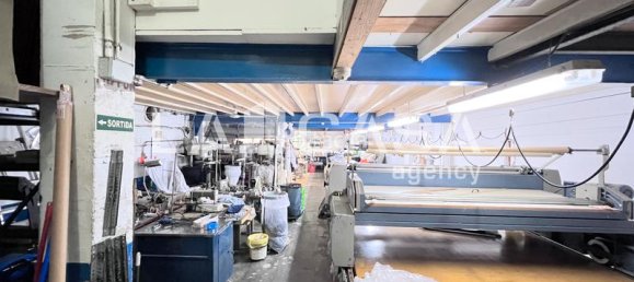 210m² Office in Badalona, Spain No. 141080 2