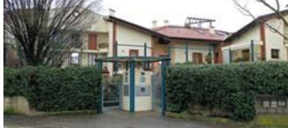 Квартира с 4 комнатами в Капонаго, Италия № 4093 12